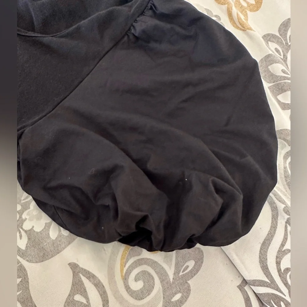 🌸 Old Navy Puff Sleeve Black Top Small‎ Balloon Sleeve Chic Minimal Blouse